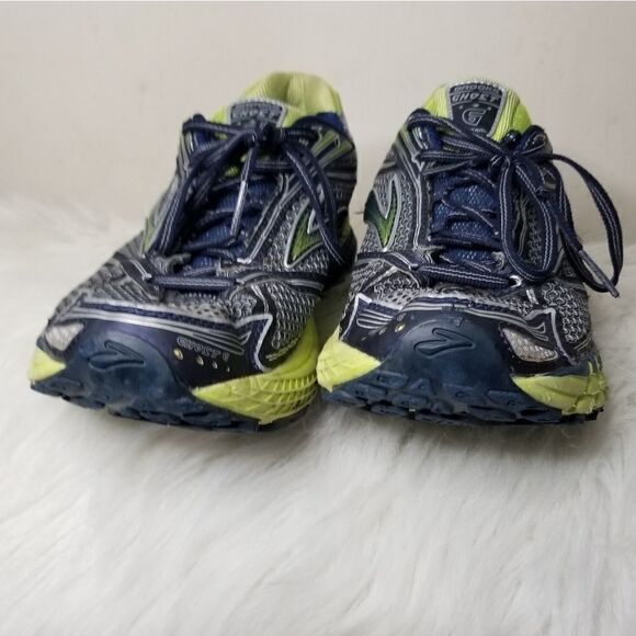 Brooks athletic shoes size 11 main image 4